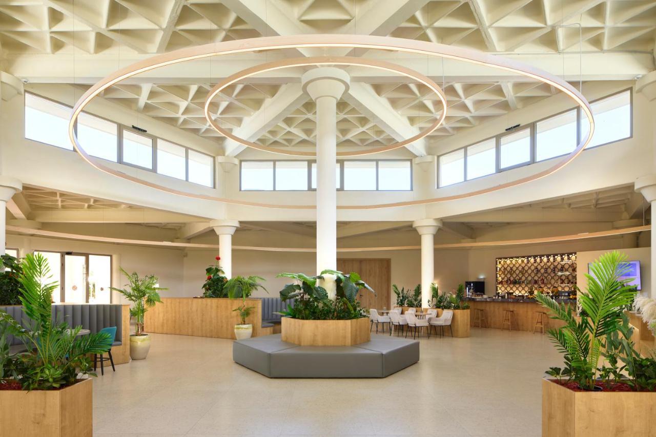 Sol Tropikal Durres Hotel ภายนอก รูปภาพ