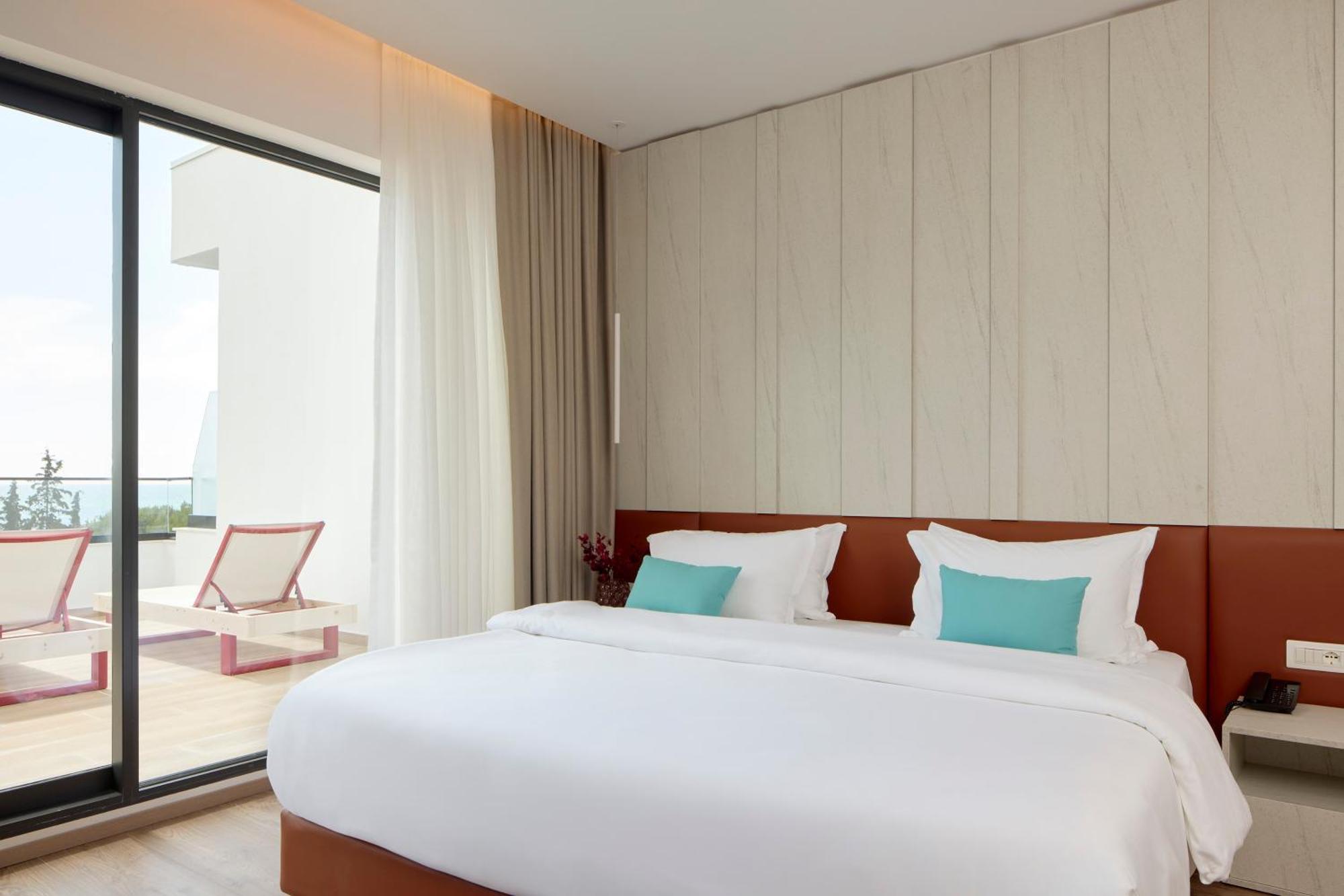 Sol Tropikal Durres Hotel ภายนอก รูปภาพ