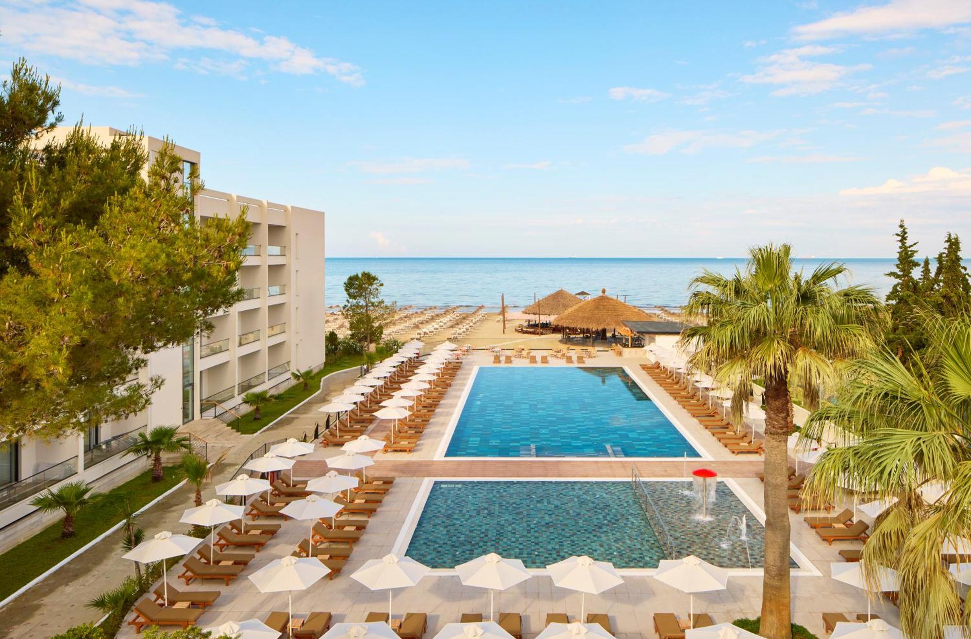 Sol Tropikal Durres Hotel ภายนอก รูปภาพ