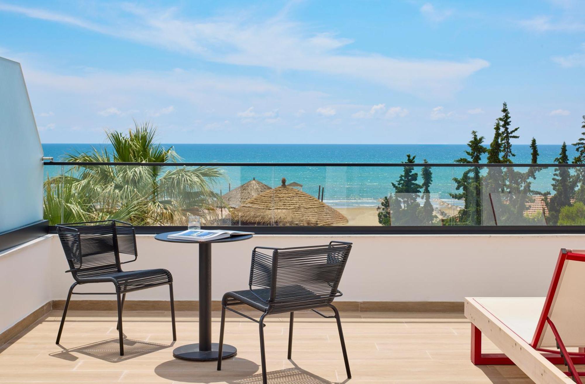 Sol Tropikal Durres Hotel ภายนอก รูปภาพ