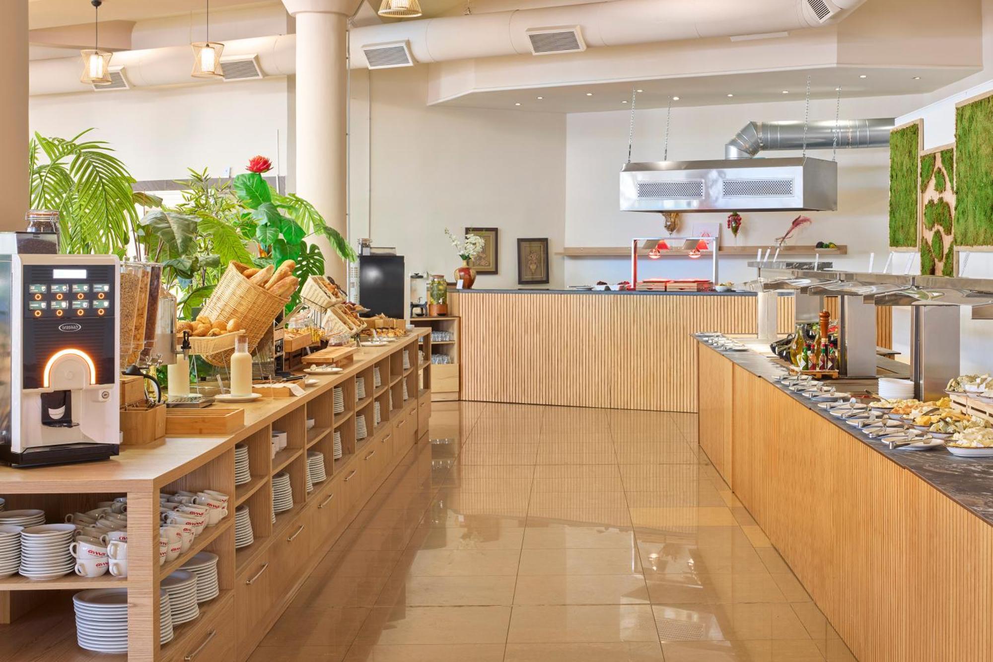 Sol Tropikal Durres Hotel ภายนอก รูปภาพ