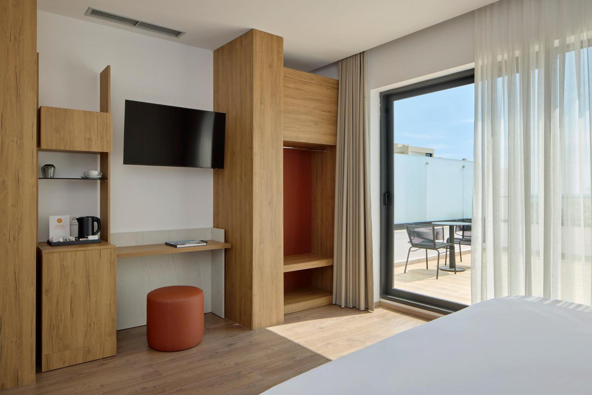 Sol Tropikal Durres Hotel ภายนอก รูปภาพ