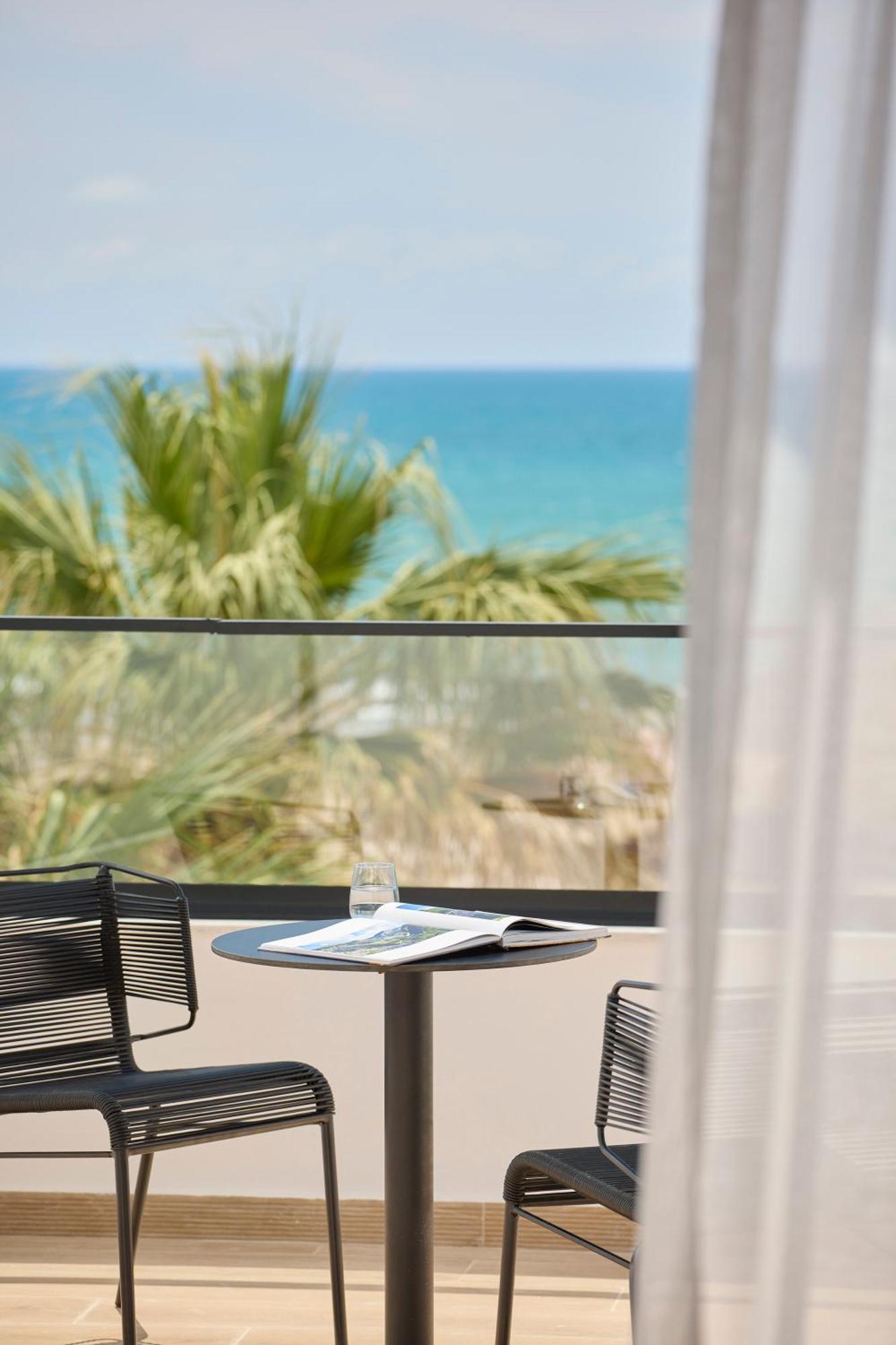 Sol Tropikal Durres Hotel ภายนอก รูปภาพ