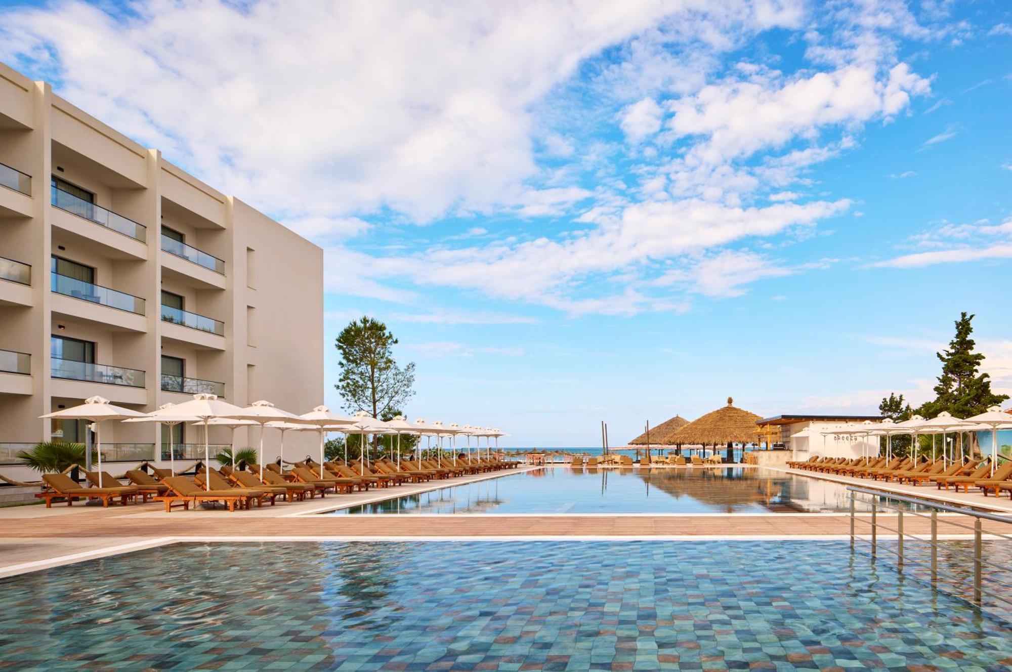 Sol Tropikal Durres Hotel ภายนอก รูปภาพ